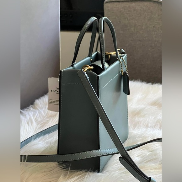 C4828 - Coach Mini Cashin Tote - Picture 2 of 13